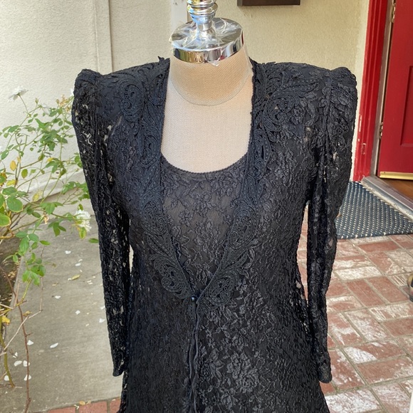 SARA MIQUE VINTAGE BLACK SILK FRENCH LACE - Picture 11 of 16